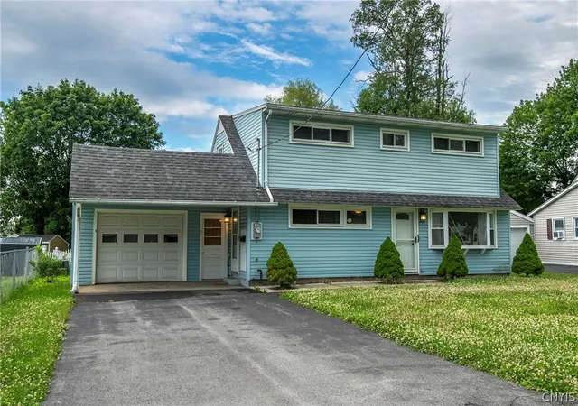 Homes for sale in Utica, NY | 401 Van Dyke Rd, Utica, NY 13502 | MLS# S1695697