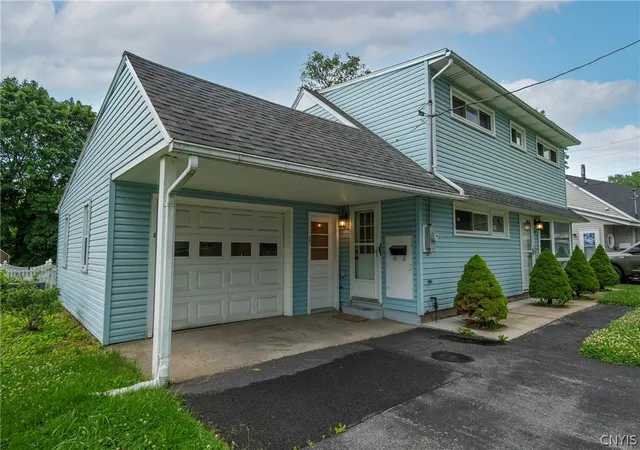 Homes for sale in Utica, NY | 401 Van Dyke Rd, Utica, NY 13502 | MLS# S1695697
