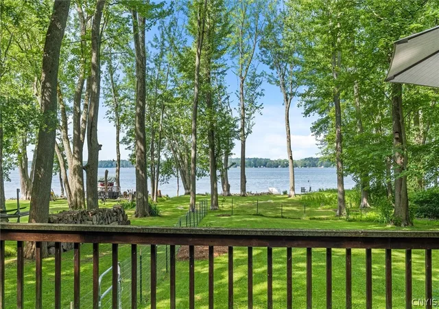 4th image of 7255 Farnham Rd, Lysander, NY 13112 | MLS# S1696166