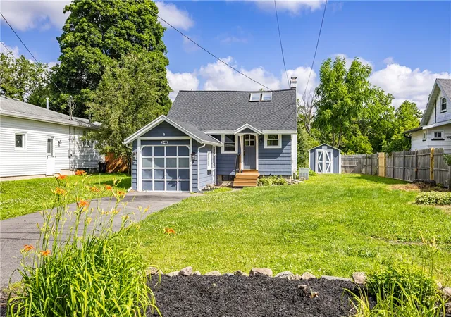 2nd image of 242 River Meadow Dr, Rochester, NY 14623 | MLS# R1693135