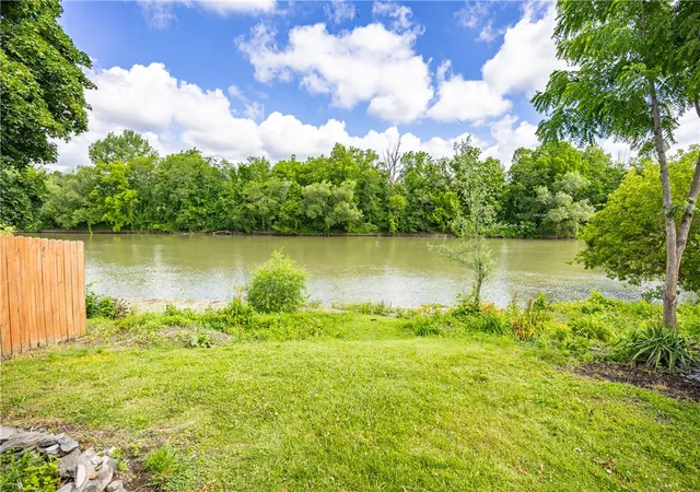 Photo 4 of Sale Pending at 242 River Meadow Dr, Rochester, NY 14623 | MLS# R1693135 | Listing updated on 2026-07-16