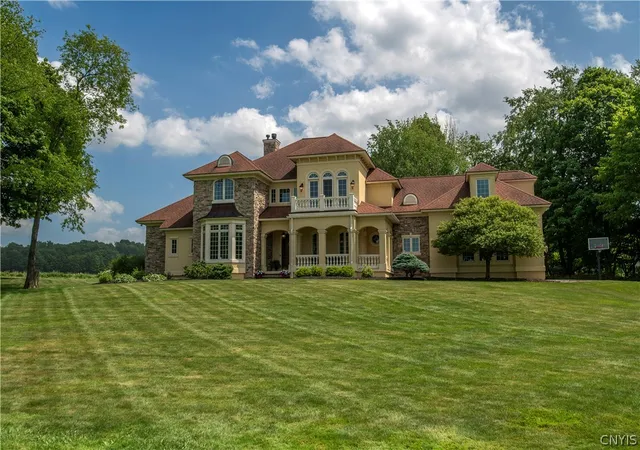 2nd image of 306 Georgetown Sq, Clinton, NY 13323 | MLS# S1696384