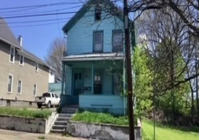 1st image of 6 Stuyvesant St, Binghamton, NY 13901 | MLS# R1696471