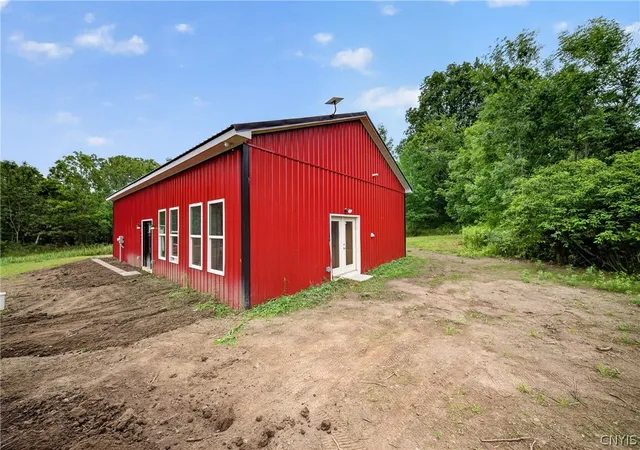 Homes for sale in Schroeppel, NY | 4261 St Rt 49, Schroeppel, NY 13132 | MLS# S1694863