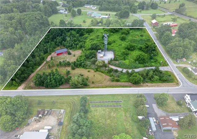 Homes for sale in Schroeppel, NY | 4261 St Rt 49, Schroeppel, NY 13132 | MLS# S1694863
