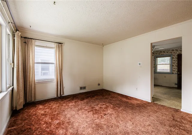 2nd image of 623 Augustine St, Rochester, NY 14613 | MLS# R1695712