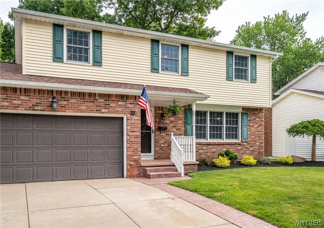 2nd image of 58 Tobey Hill Dr, Buffalo, NY 14224 | MLS# B1692245