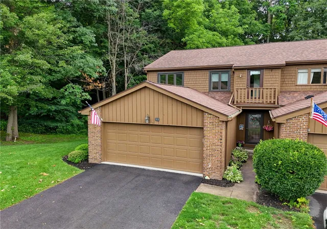 1st image of 88 Great Wood Cir, Fairport, NY 14450 | MLS# R1695568
