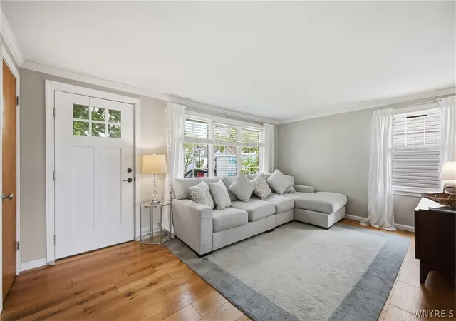 5th image of 128 Wrexham Ct S, Tonawanda, NY 14150 | MLS# B1696336