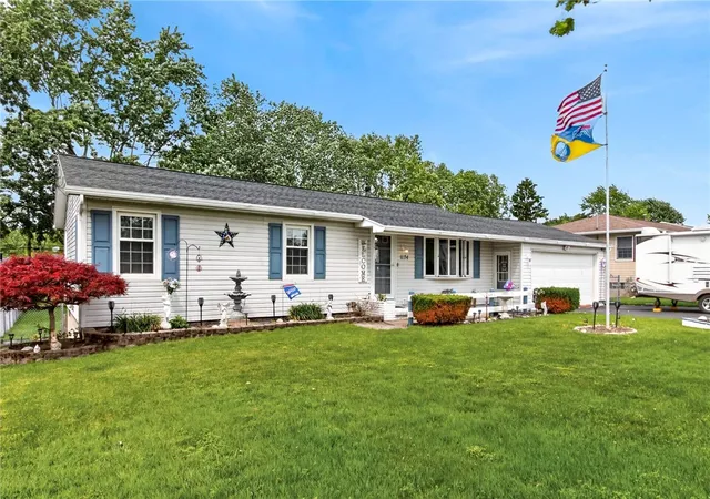 Photo 2 of Sale Pending at 1174 Spencerport Rd, Rochester, NY 14606 | MLS# R1696222 | Listing updated on 2026-07-21