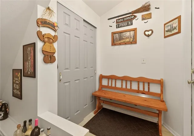 Photo 3 of Sale Pending at 1174 Spencerport Rd, Rochester, NY 14606 | MLS# R1696222 | Listing updated on 2026-07-21