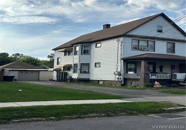 Listing Photo 4 - Condo for sale in building located at 75 Wood St, Buffalo, NY 14218