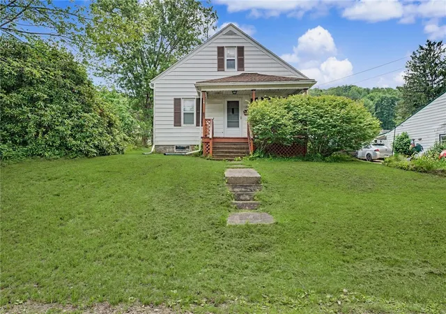Photo 1 of Single family home for sale at 30 Park Ave, Eldred, PA 16731 | MLS# R1696500 | Listing updated on 2026-07-27