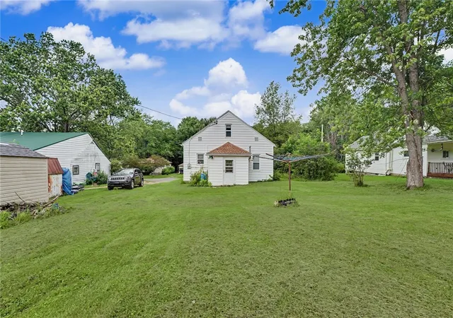 Photo 5 of Single family home for sale at 30 Park Ave, Eldred, PA 16731 | MLS# R1696500 | Listing updated on 2026-07-27