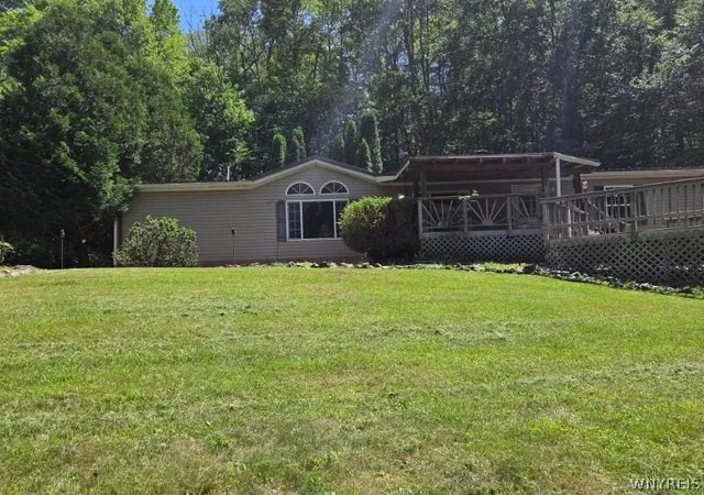 Homes for sale in Bath, NY | 5351 Middle Rd, Bath, NY 14810 | MLS# B1696504