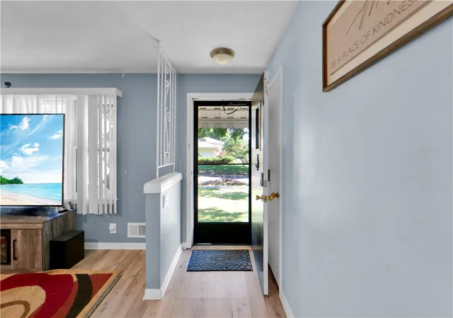Homes for sale in Irondequoit, NY | 163 Fleetwood Dr, Irondequoit, NY 14609 | MLS# R1695507