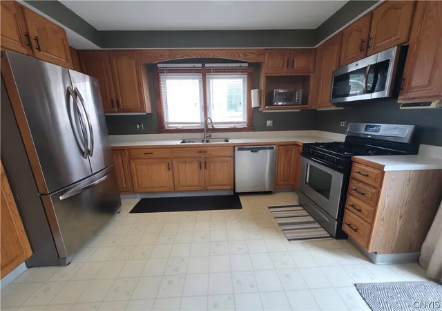 Homes for sale in Camillus, NY | 12 1St St, Camillus, NY 13031 | MLS# S1696188