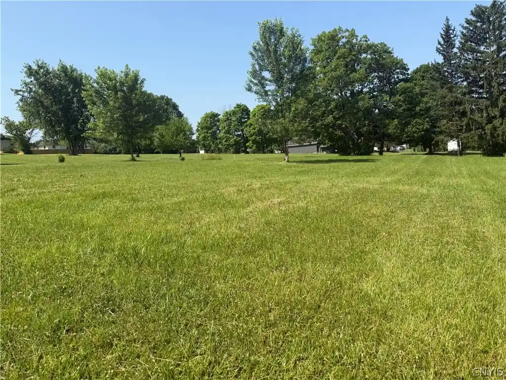 Land for sale at 312 Tuttle Ave, Canastota, NY 13032 | MLS# S1696272