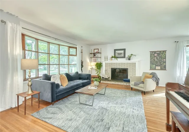 Photo 4 of Sale Pending at 83 Hillhurst Ln, Rochester, NY 14617 | MLS# R1696482 | Listing updated on 2026-07-31