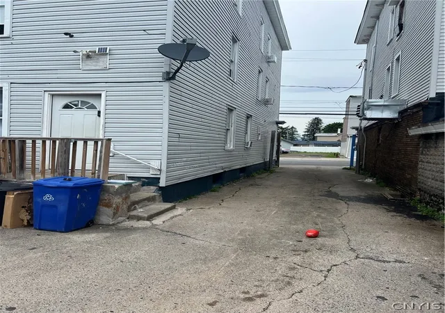 4th image of 770 Bleecker St, Utica, NY 13501 | MLS# S1695688