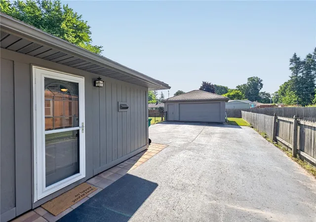 4th image of 768 Dewitt Rd, Webster, NY 14580 | MLS# R1696119