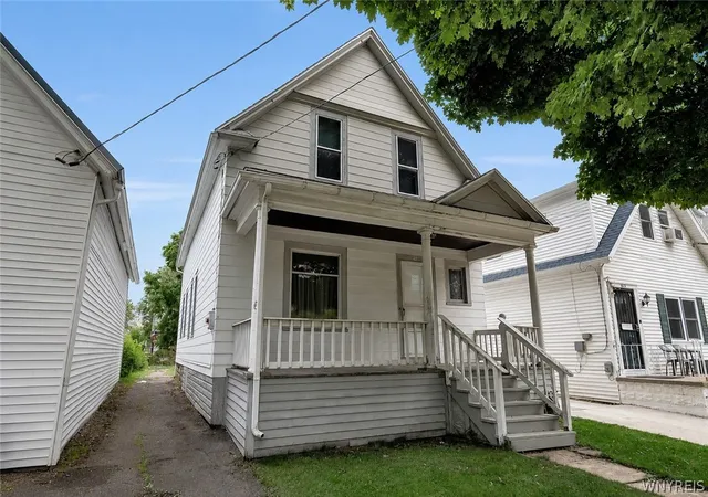 1st image of 140 Benzinger St, Buffalo, NY 14206 | MLS# B1695981