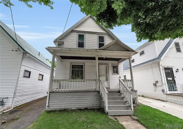 2nd image of 140 Benzinger St, Buffalo, NY 14206 | MLS# B1695981