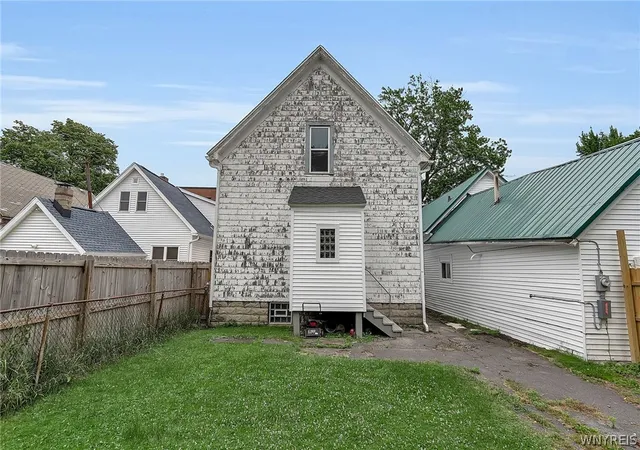 5th image of 140 Benzinger St, Buffalo, NY 14206 | MLS# B1695981