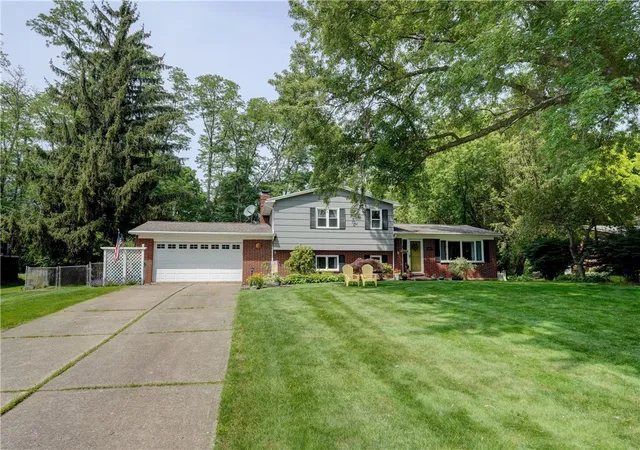 46th image of 643 Chatelaine Dr, Webster, NY 14580 | MLS# R1694114