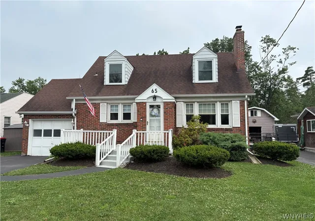 Homes for sale in Lancaster, NY | 65 Pleasant View Dr, Lancaster, NY 14086 | MLS# B1696274