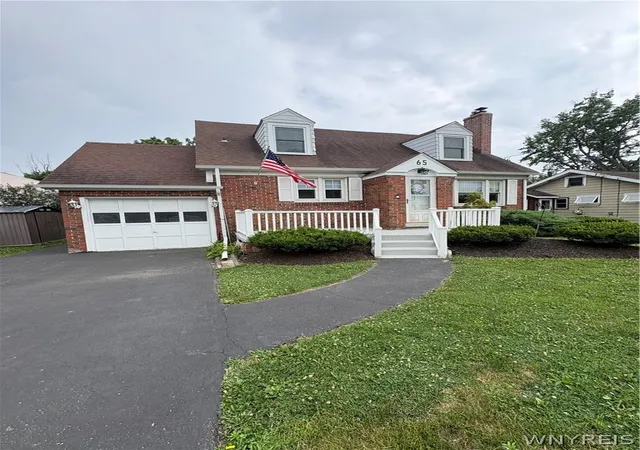 Homes for sale in Lancaster, NY | 65 Pleasant View Dr, Lancaster, NY 14086 | MLS# B1696274
