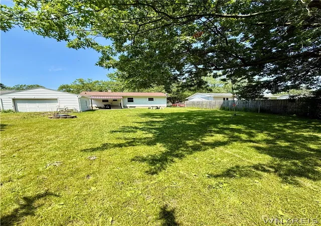 Homes for sale in Tonawanda, NY | 79 Frederick Rd, Tonawanda, NY 14150 | MLS# B1696354