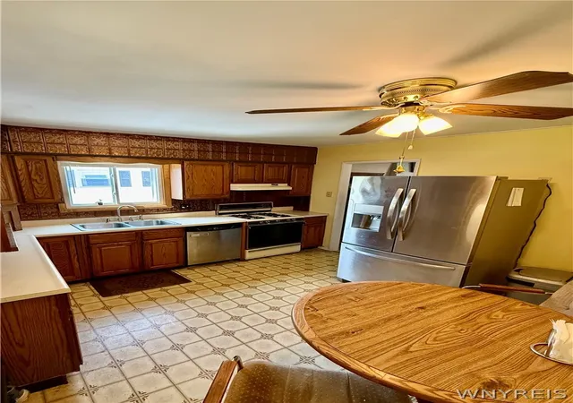 Homes for sale in Tonawanda, NY | 79 Frederick Rd, Tonawanda, NY 14150 | MLS# B1696354