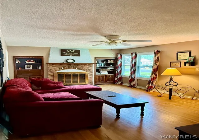 Homes for sale in Tonawanda, NY | 79 Frederick Rd, Tonawanda, NY 14150 | MLS# B1696354