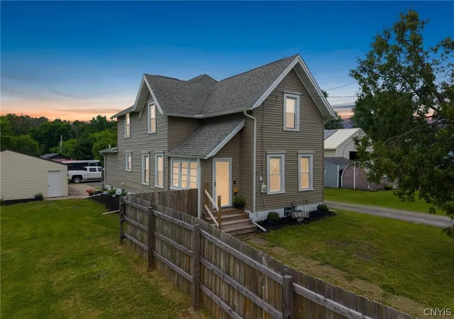 1st image of 6401 N Kirkville Rd, Kirkville, NY 13082 | MLS# S1696378
