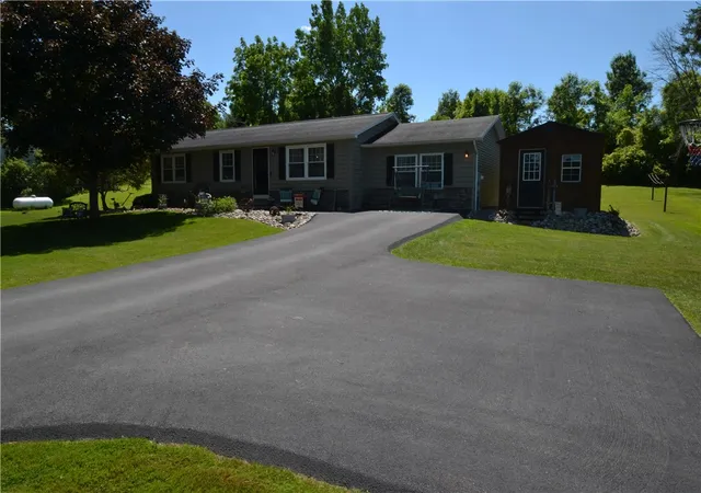 Photo 5 of Sale Pending at 3009 Hance Rd, Macedon, NY 14502 | MLS# R1696083 | Listing updated on 2026-07-14