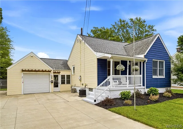 2nd image of 360 Aurora St, Lancaster, NY 14086 | MLS# B1696512