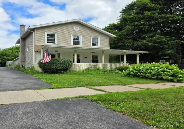 1st image of 141 Caledonia St, Lockport, NY 14094 | MLS# B1695173