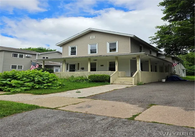 2nd image of 141 Caledonia St, Lockport, NY 14094 | MLS# B1695173