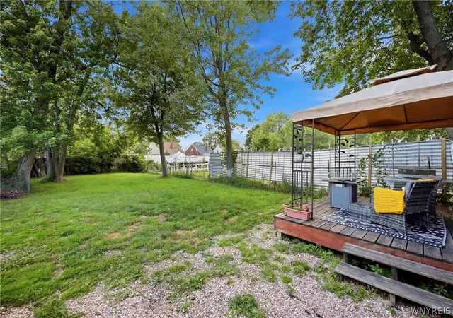 Homes for sale in Cheektowaga, NY | 830 Beach Rd, Cheektowaga, NY 14225 | MLS# B1696445