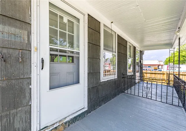 4th image of 1375 N Clinton Ave, Rochester, NY 14621 | MLS# R1695871