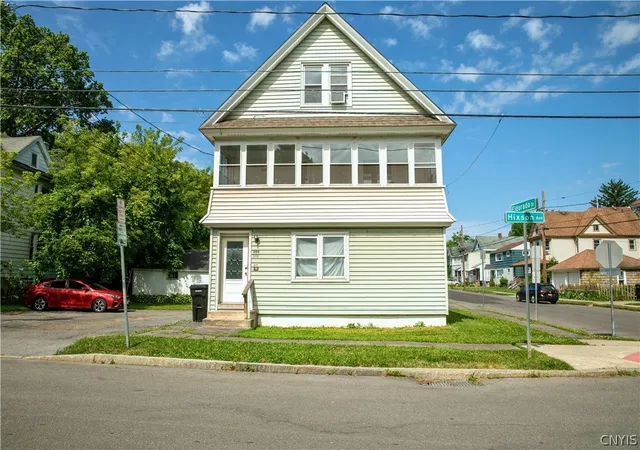1st image of 300 Hixson Ave, Syracuse, NY 13206 | MLS# S1695494