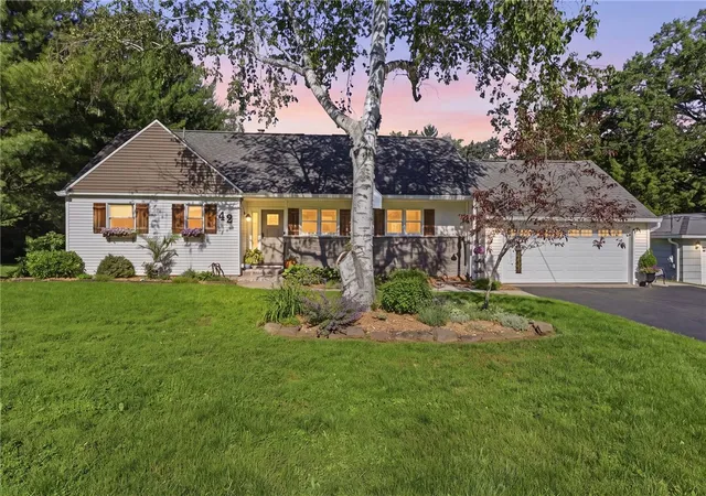 1st image of 42 Everett Dr, Chili, NY 14624 | MLS# R1695144