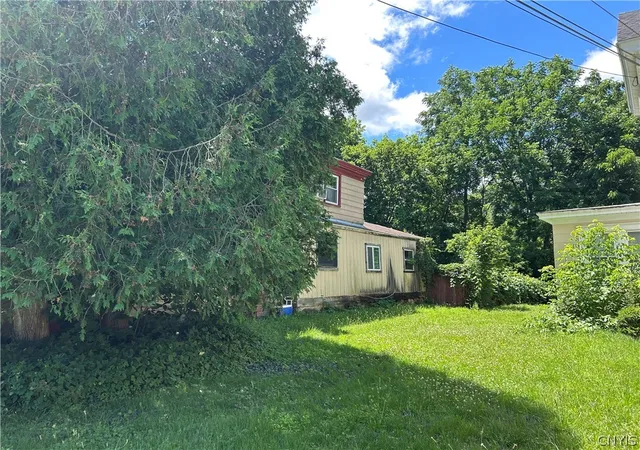 Listing Photo 5 - Condo for sale in building located at 1722 Vly Dr, Syracuse, NY 13207