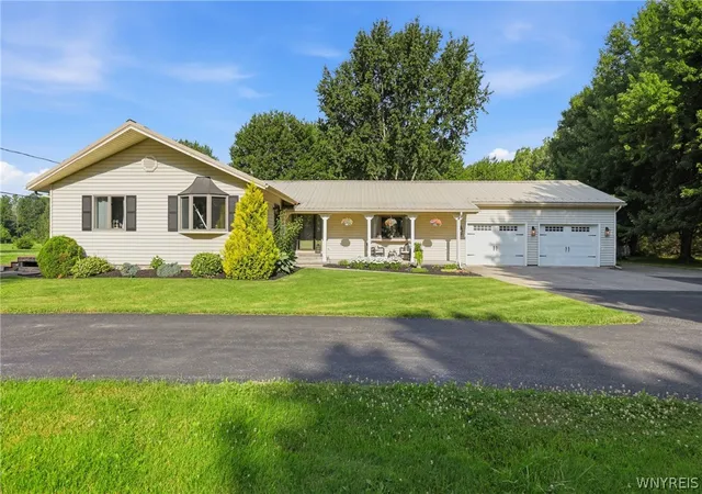 1st image of 3820 Beebe Rd, Newfane, NY 14108 | MLS# B1696629