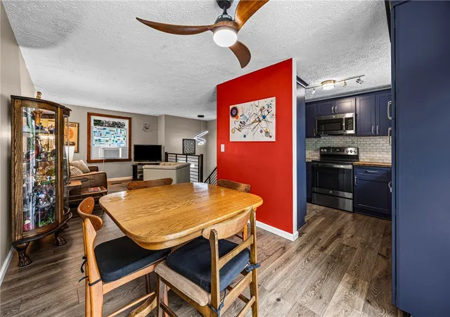 4th image of 43 Curtisdale Ln, Hamlin, NY 14464 | MLS# R1696532
