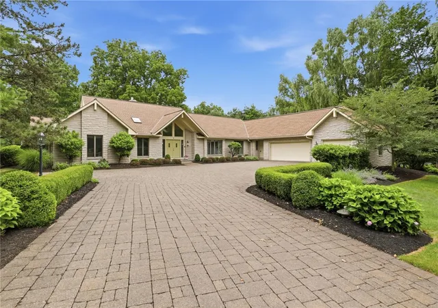 1st image of 9 Pine Acres Dr, Rochester, NY 14618 | MLS# R1696553