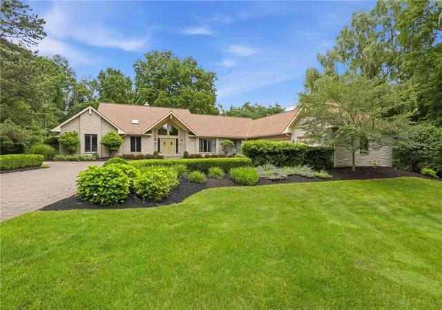 2nd image of 9 Pine Acres Dr, Rochester, NY 14618 | MLS# R1696553
