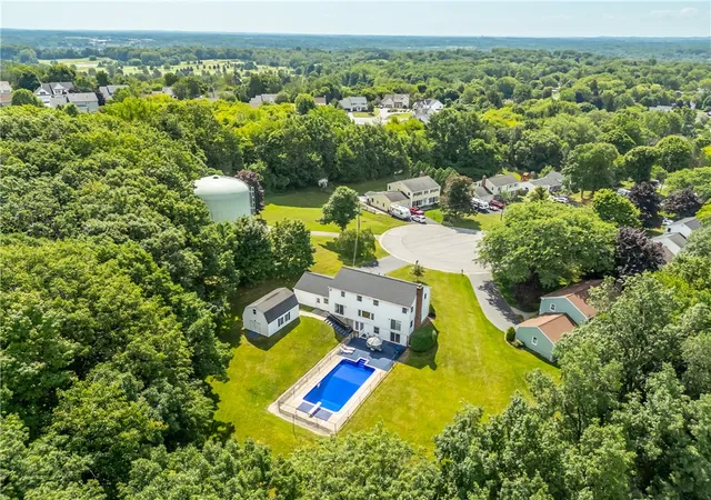 5th image of 101 Hillcrest Dr, Victor, NY 14564 | MLS# R1696143