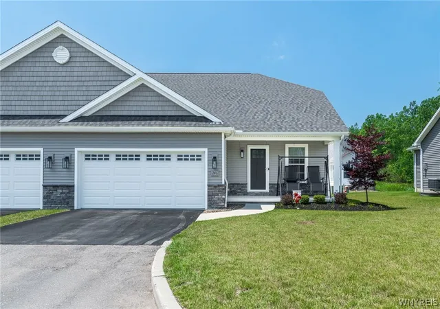Photo 1 of Sale Pending at 24 Essex Woods Ln #C, Buffalo, NY 14228 | MLS# B1696612 | Listing updated on 2026-07-30